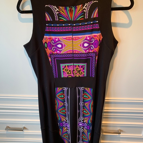 Black knee length dress with colourful design. - Picture 4 of 6